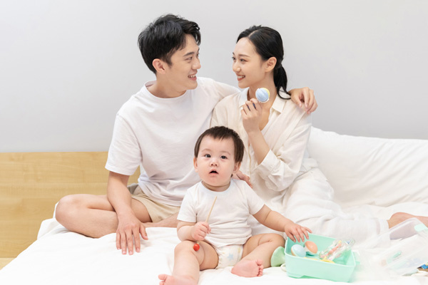 广州二代助孕排名前十公立和私立平分秋色！广州市花都区妇幼保健院和广州中山三院生殖医学医院等5家pick下！